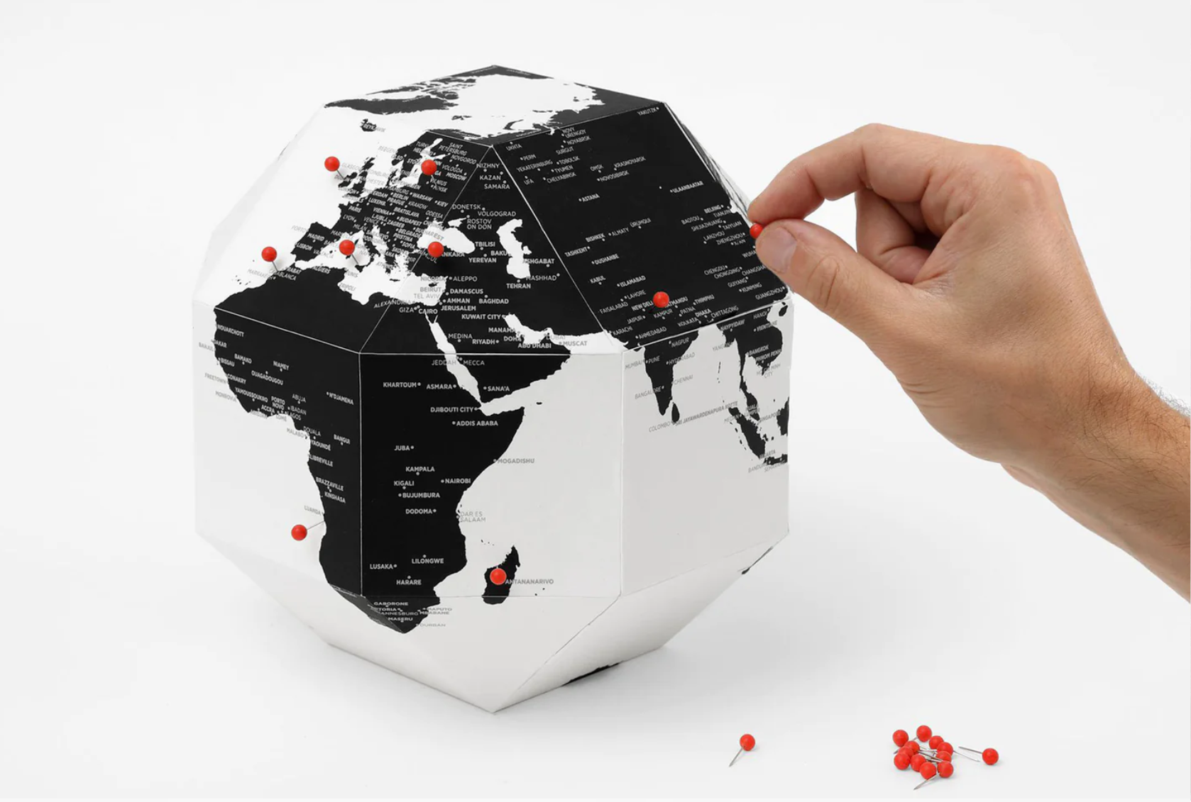 DearWorld The pinnable globe
