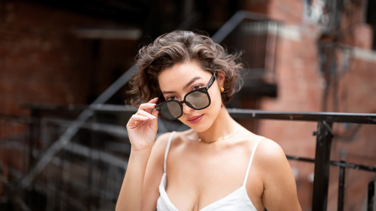 Chamelo Veil Modern Instant Tint - Adjustable Cat - Eye Sunglasses - Ante ShopChameloeyewear