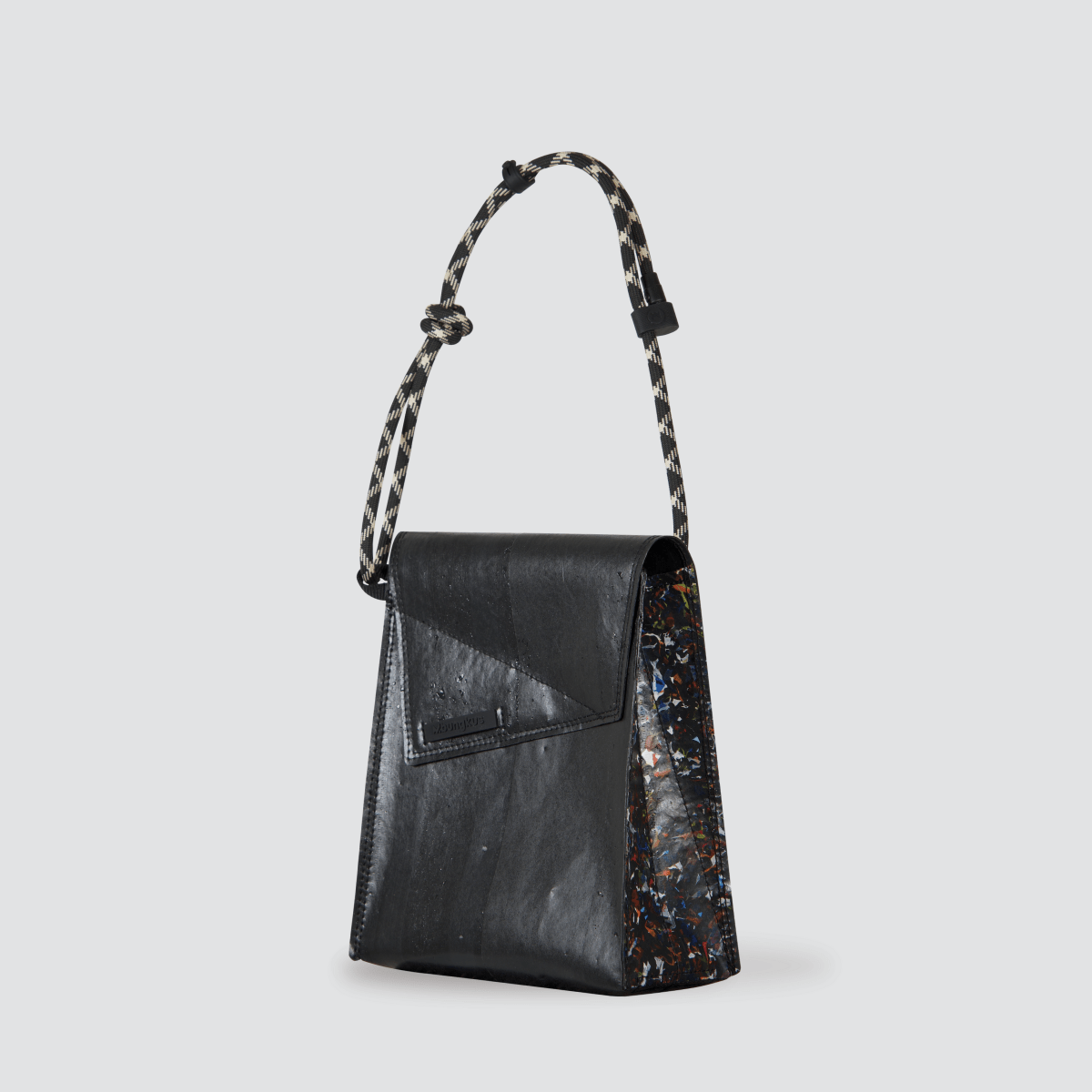 M.bungkus ReSatchel Sustainable Bags with charging cable - Ante ShopM.CraftsmanBag