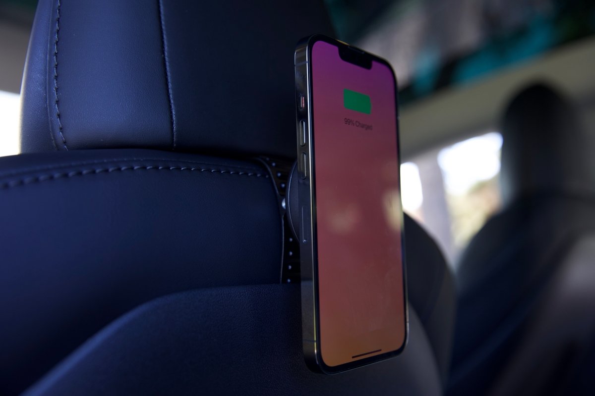 Modufy Rear MagSafe Charger for Tesla Model3 & ModelY - Ante ShopModufyCharging Solution4573542600114MDFY - RMC