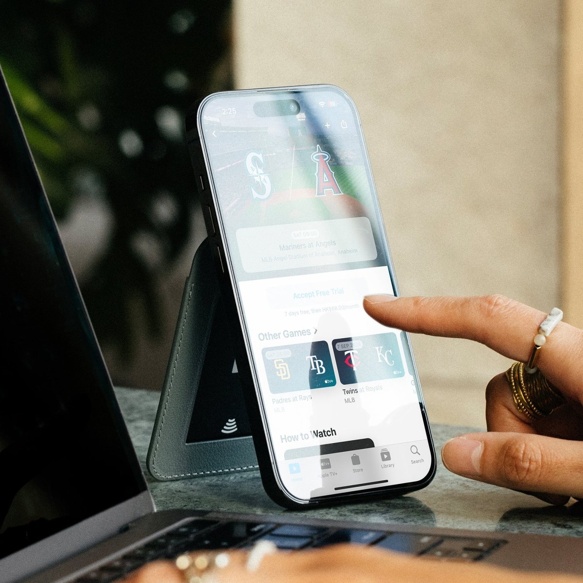 Native Union Active Wallet Stand | Magnetic - Ante ShopNATIVE UNIONWallets & Money ClipsACT - LMO - WAL