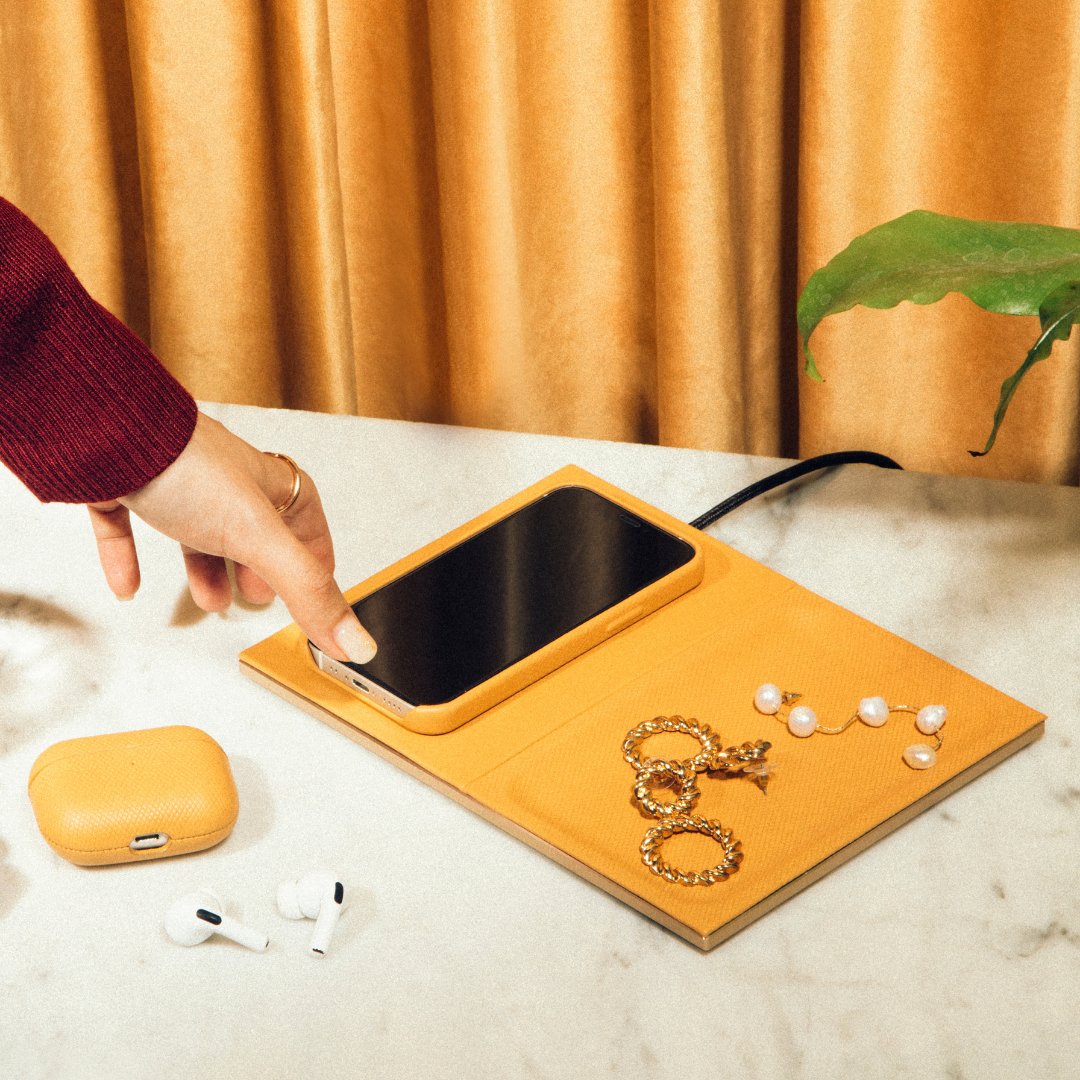 Native Union Heritage Valet Wireless Charger - Ante ShopNative Unionwireless chargerVALET - HRTG - YLW