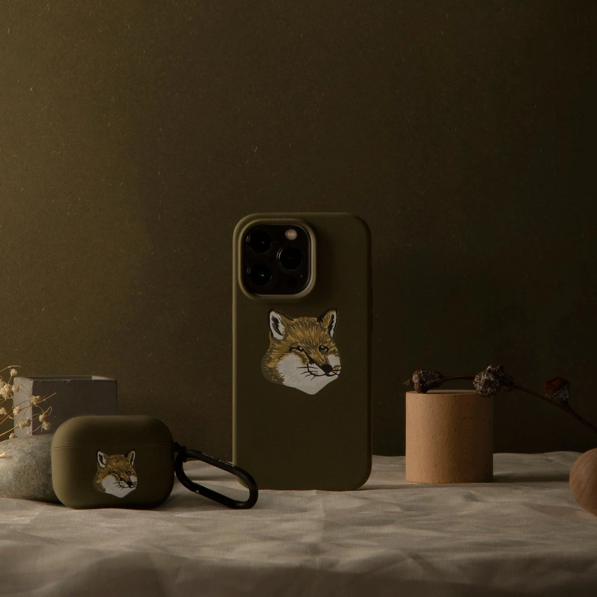 Native Union x Maison Kitsune Monochrome Fox Head Case for Airpods Pro (2nd Gen) - Ante ShopNATIVE UNIONAirpod Case846654070910APPRO - FX - BEIGE - V2