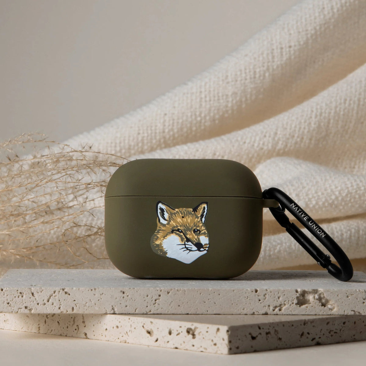 Native Union x Maison Kitsune Monochrome Fox Head Case for Airpods Pro (2nd Gen) - Ante ShopNATIVE UNIONAirpod Case846654070927APPRO - FX - KHAKI - V2