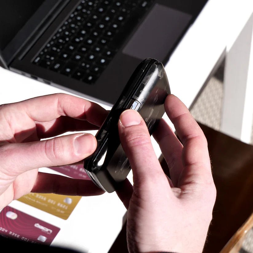 ÖGON Design SMART CASE OSLO | Genuine Carbon Fiber Forged - Ante ShopOGON DESIGNSCardholders3760127772767OD - V2 - CARBON - FORG