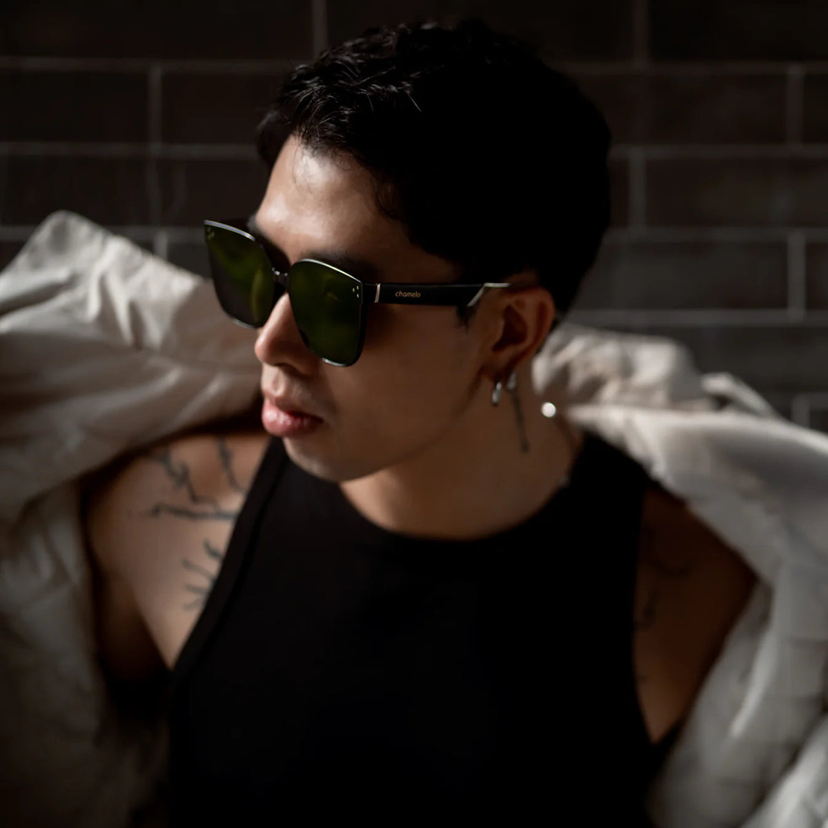 Chamelo Veil Modern Instant Tint - Adjustable Cat - Eye Sunglasses - Ante ShopChameloeyewear