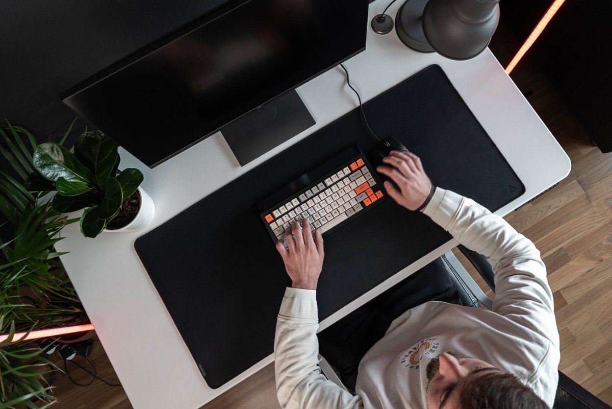 DeltaHub Gaming Desk Mat - Ante ShopDeltahubLaptop accessories3830076063619DH-GDP-L-D