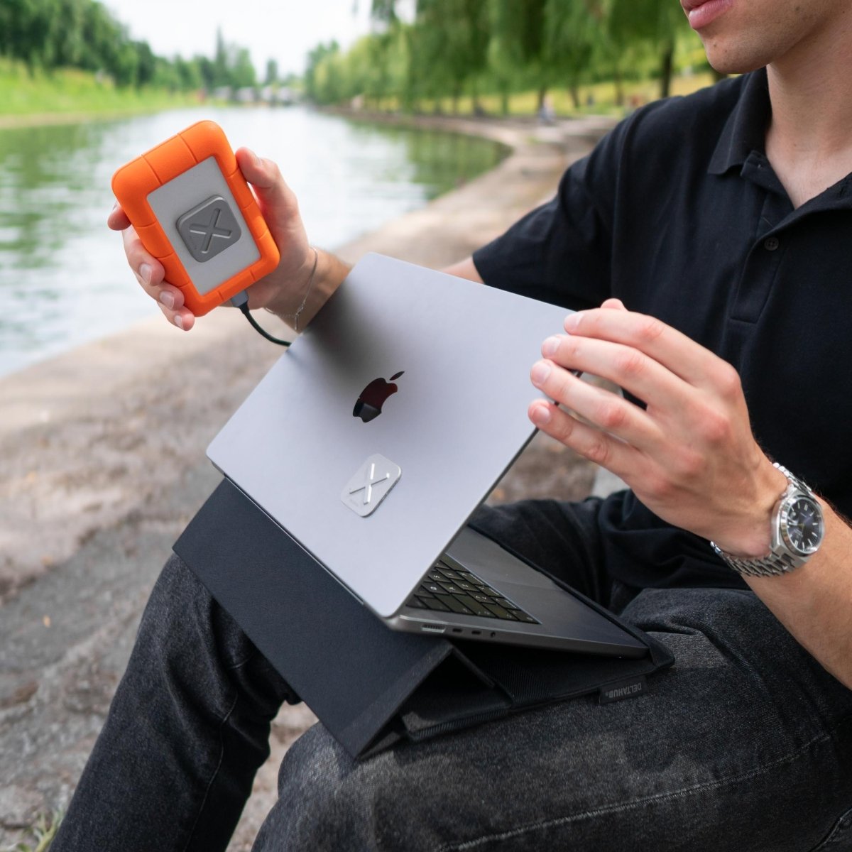 DeltaHub HoldX - Magnetic Mount - Ante ShopDeltahubLaptop accessories3830076060236DH-HX-SL-D