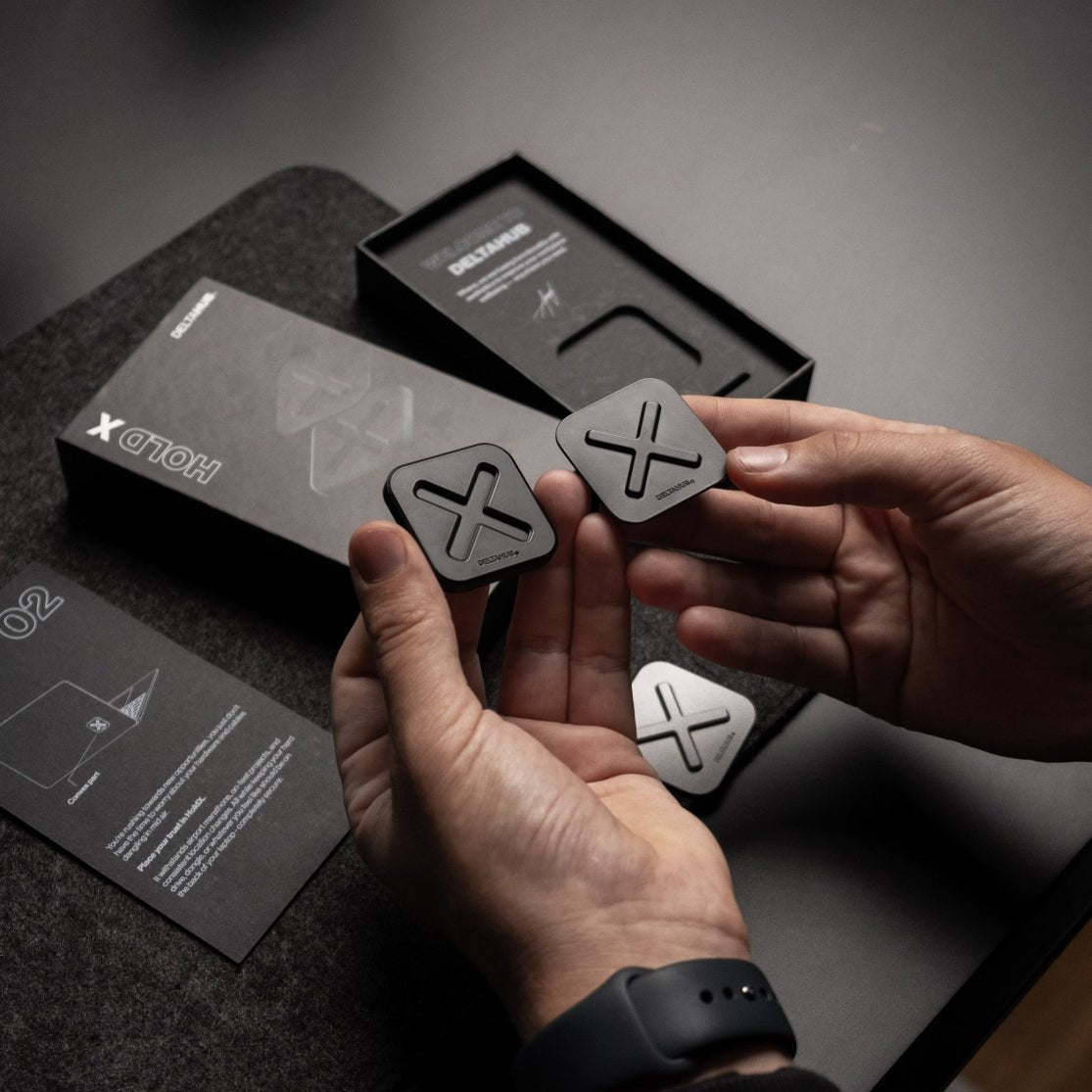 DeltaHub HoldX - Magnetic Mount - Ante ShopDeltahubLaptop accessories3830076060236DH-HX-SL-D