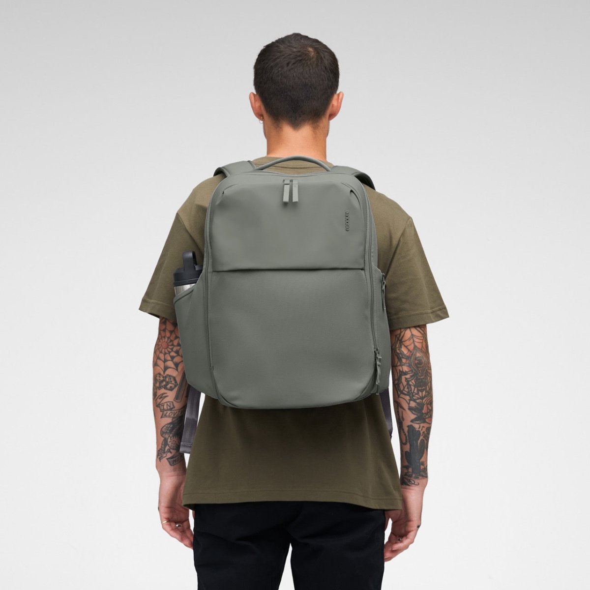 Incase A.R.C. Daypack With ReSpun 100% Recycled Polyester 24L - Ante ShopIncaseBag810006544459INCO - 100684 - SIV