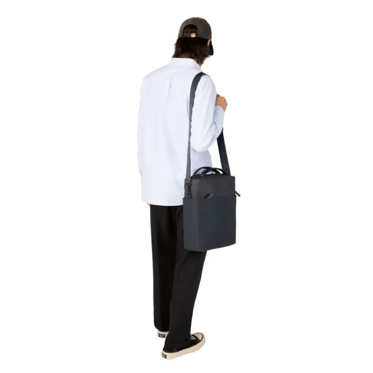 Incase A.R.C. Tech Tote With ReSpun 100% Recycled Polyester - Ante ShopIncaseBag810006543599INCO - 100685 - NVY