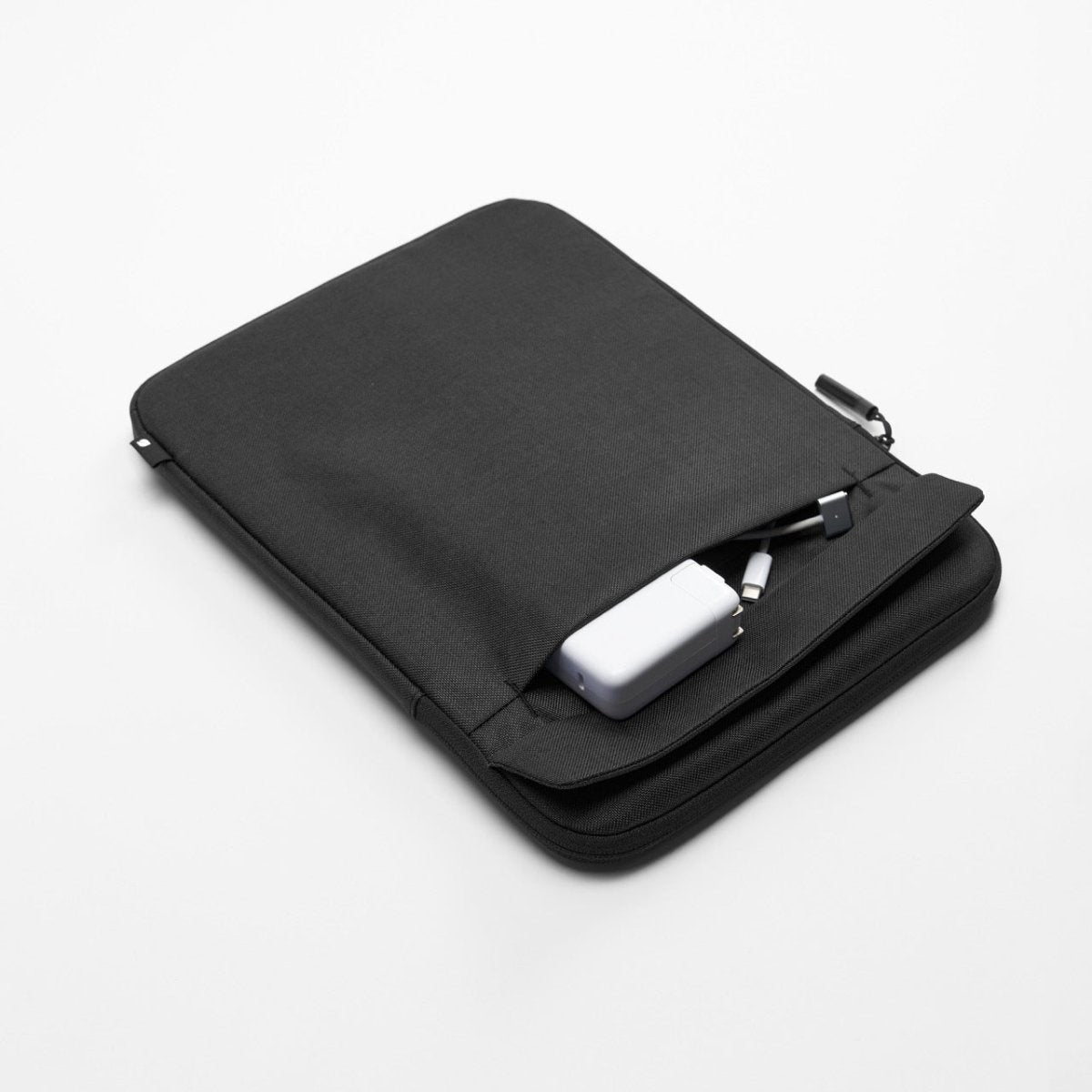 Incase Crosstown Sleeve with Woolenex for 14 - inch Laptop - Ante ShopIncaseLaptop SleeveINCO - 400803 - BLK