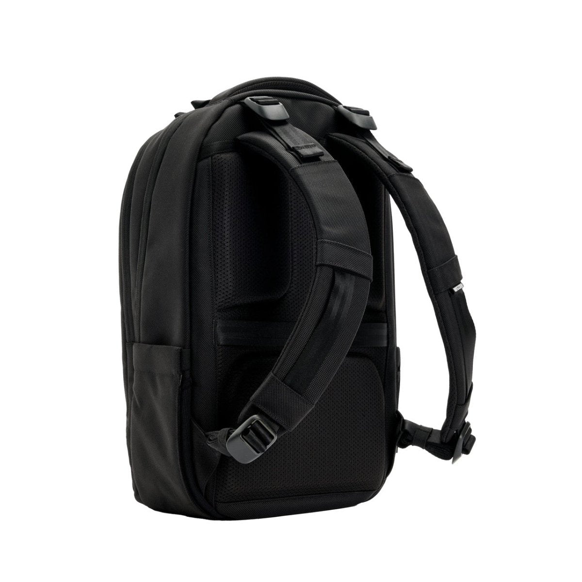 Incase Tracks Backpack with Cordura® 18L - Ante ShopIncaseBag650450264356INCO - 100751 - BLK