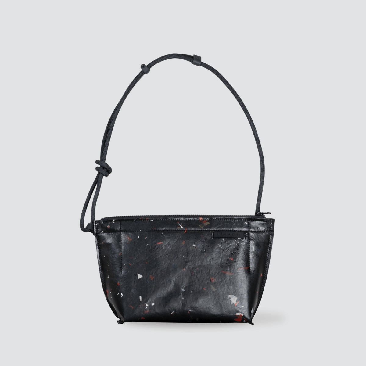 M.bungkus ReMessenger Sustainable Bags with charging cable - Ante ShopM.CraftsmanBag4897080297118MCR-BGKUS-RMG-CC-C