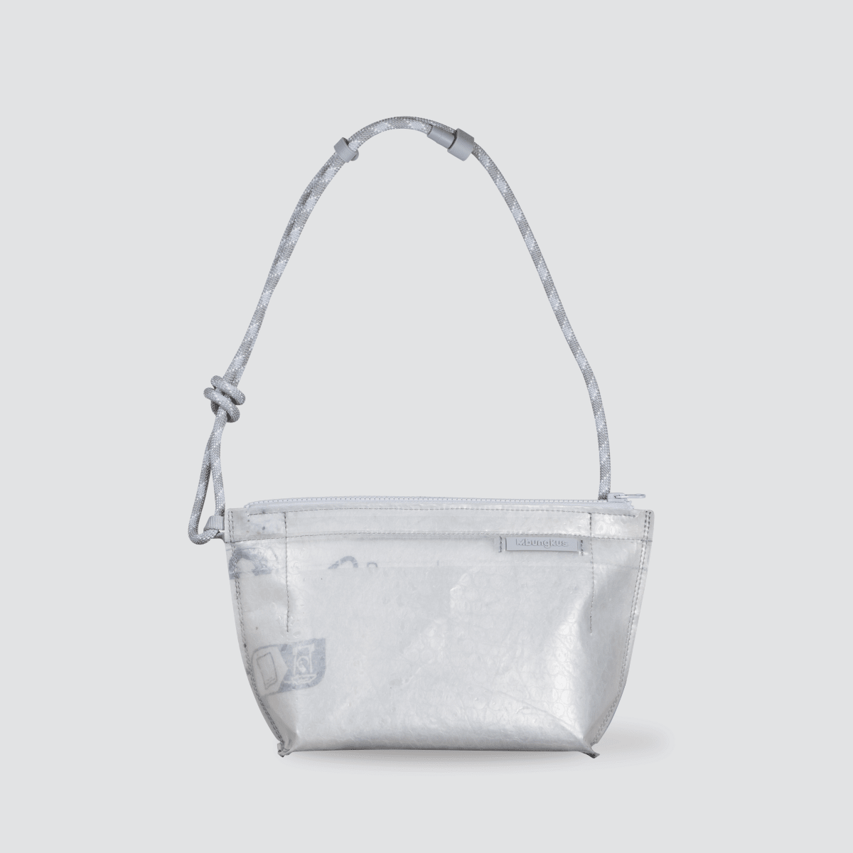 M.bungkus ReMessenger Sustainable Bags with charging cable - Ante ShopM.CraftsmanBag4897080297156MCR-BGKUS-RMG-NPS-C