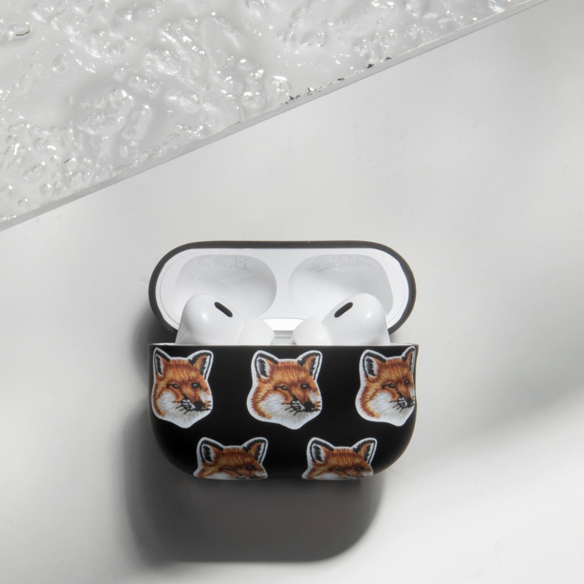Native Union x Maison Kitsune All Over Fox Head Case for AirPods Pro (2nd Gen) - Ante ShopNATIVE UNIONAirpods Case846654073799APPRO2BLKAOF