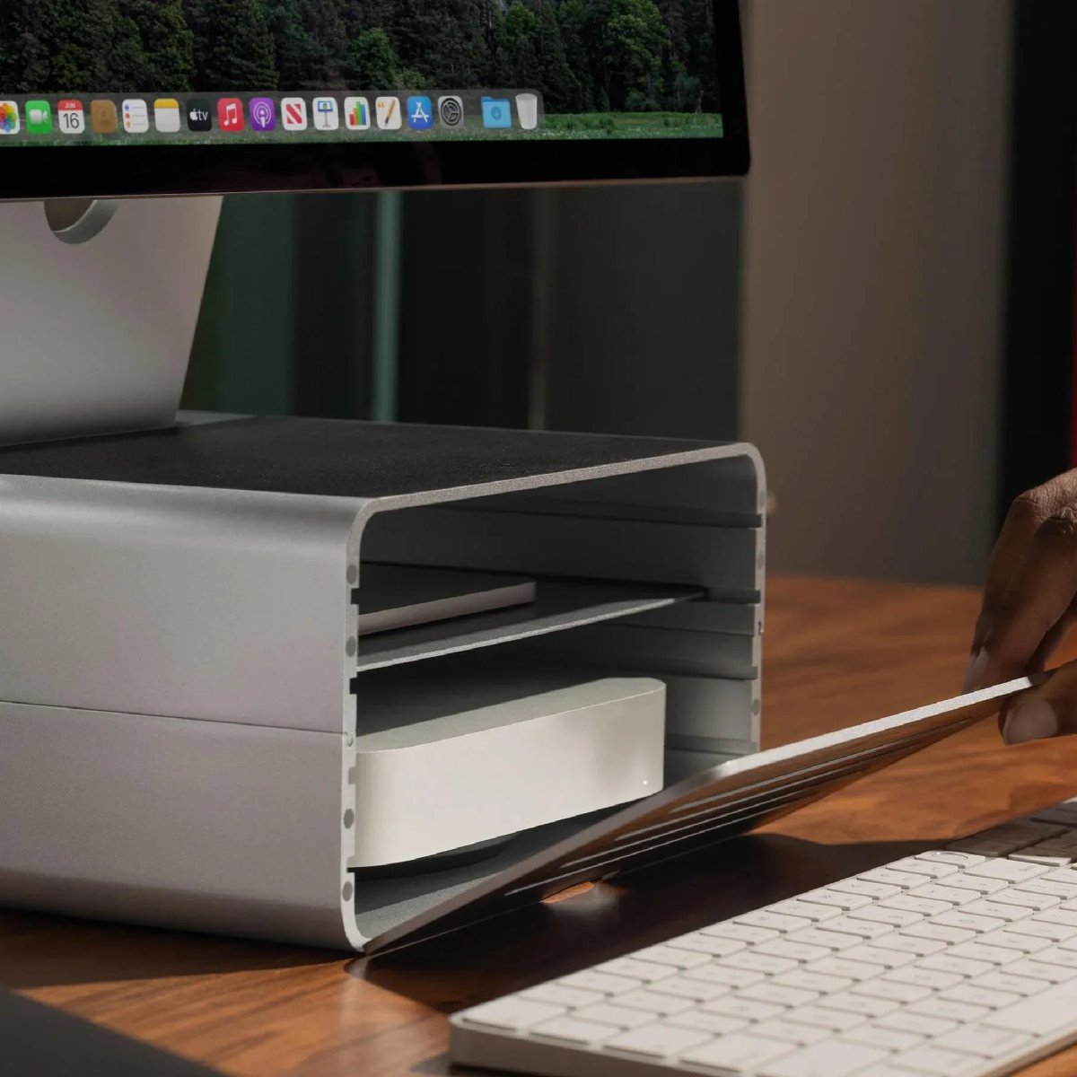 Twelve South HiRise Pro for iMac / Displays/ Monitors | Height - adjustable stand w/ storage, reversible front + leather inlay - Ante ShopTwelve SouthComputer Risers & Stands81137002171312 - 1719