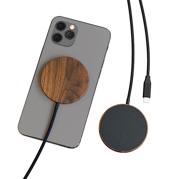 Woodcessories MagPad - Wooden MagSafe Wireless Charger Walnut